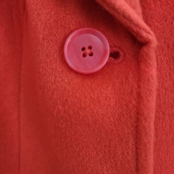 Knee length Red Coat Candice Cameron Bure - Picture 6 of 9